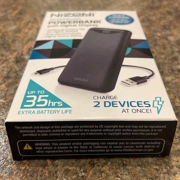 NEW in original box High-Capacity Quick Power Charger Bank wDigital Display - Picture 2 of 7